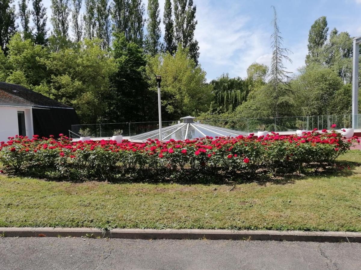 Chambre Independante Dans Un Parc Saint-Roch Esterno foto